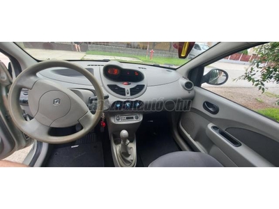 RENAULT TWINGO 1.2 16V Dynamique