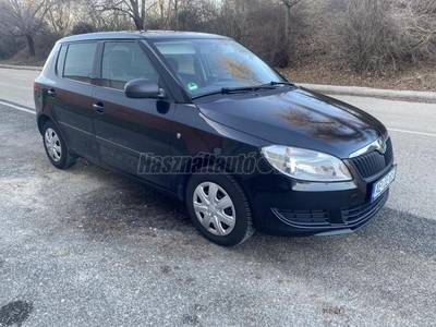 SKODA FABIA 1.2 12V Ambition 96000Km!Vez.szervízk.Klíma.Téli Nyári kerék