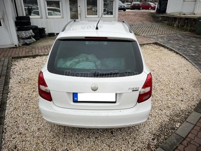 SKODA FABIA Combi 1.4 16V Elegance Végig vezetett szervíkönyv.2 gyári kulcs