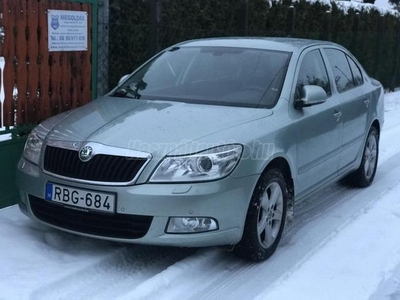 SKODA OCTAVIA 1.2 TSI Elegance Félbőr belső. gyári távirányítós Wabestó állófütés .levehető vonóhorog