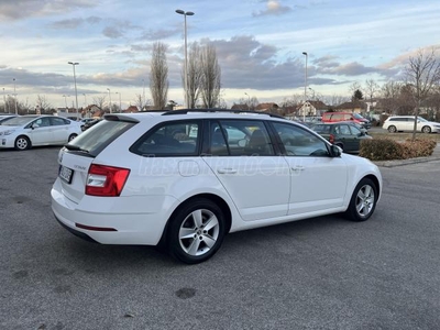 SKODA OCTAVIA Combi 2.0 CR TDI Style DSG6 Magyar! Vezetett szervizkönyv!