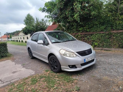 SUZUKI SX4 Sedan 1.6 GLX AC