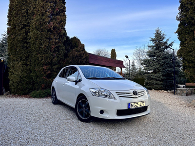 TOYOTA AURIS 1.4 D-4D