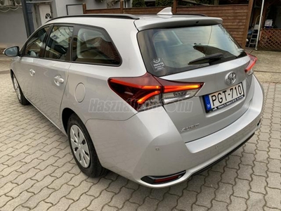 TOYOTA AURIS Touring Sports 1.33 Live