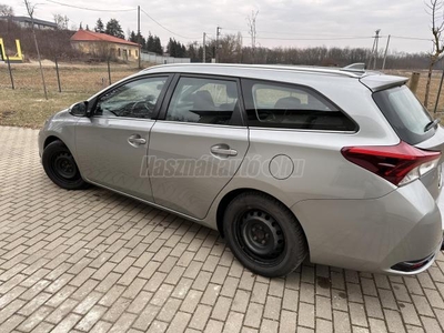 TOYOTA AURIS Touring Sports 1.4 D-4D Active