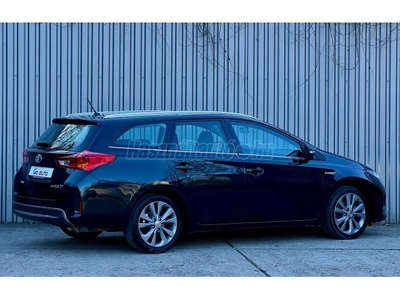 TOYOTA AURIS Touring Sports 1.8 HSD Executive (Automata)