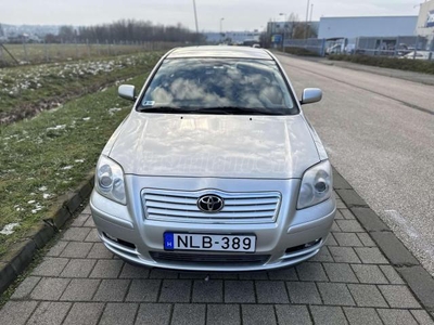 TOYOTA AVENSIS 1.8 Sol Executive