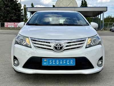 TOYOTA AVENSIS 2.0 D-4D Limited TOLATÓKAMERA-NAVI-TEMPOMAT-ISOFIX-KULCSNÉLKÜLI INDÍTÁS