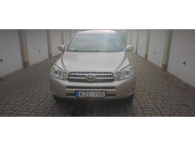 TOYOTA RAV 4 Rav4 2.2 D-4D 4x4 Cross Sport