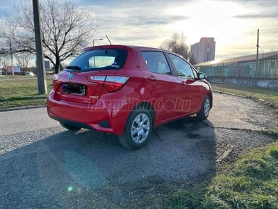 TOYOTA YARIS 1.5 VVT-i Hybrid Style e-CVT