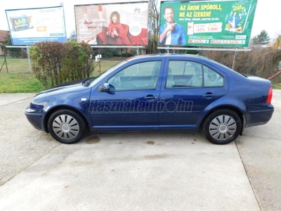 VOLKSWAGEN BORA 1.4 Comfortline