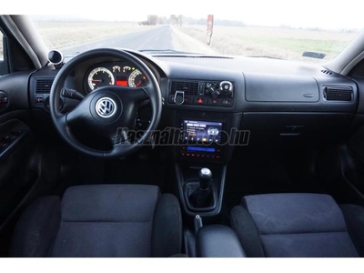 VOLKSWAGEN GOLF IV 1.9 PD TDi Comfortline