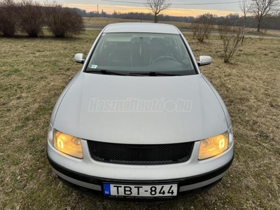 VOLKSWAGEN PASSAT 1.9 TDI AFN