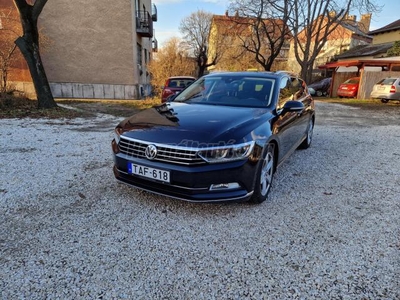 VOLKSWAGEN PASSAT Variant 2.0 TDI BMT SCR Highline Sér.mentes. Szervízk. Alcantara. LED. Carplay. Keyless