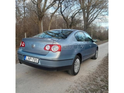 VOLKSWAGEN PASSAT VI 1.6 Trendline