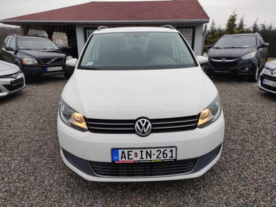 VOLKSWAGEN TOURAN 1.6 CR TDI Comfortline Vezetett szervízkönyv!!!