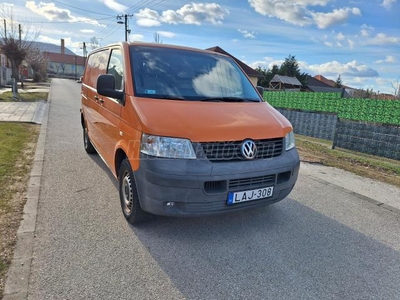 VOLKSWAGEN TRANSPORTER T5 2.5 TDI 4Motion