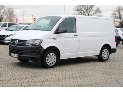 VOLKSWAGEN TRANSPORTER T6 2.0 TDi BMT RT E6 (3 személyes ) 102LE/ L1H1/ KLÍMA/ NAVIGÁCIÓ/ TEMPOMAT/ VONÓHOROG/ GAR.KM