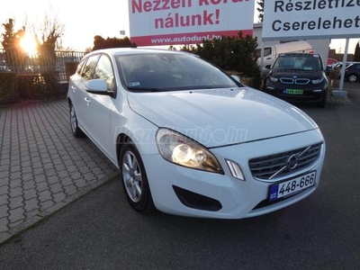 VOLVO V60 1.6 D DRIVe Kinetic