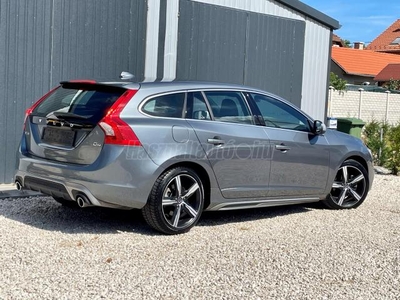 VOLVO V60 2.0 D [D4] R-Design Momentum 1 ÉV GARANCIA! R-DESIGN! SZERVÍZKÖNYV!