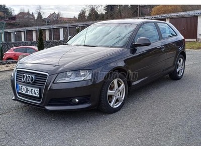 AUDI A3 1.9 TDI Attraction 8P FL 1.9 TDI Klíma. Tempómat. Menetfény