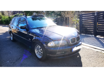 BMW 320d Touring Enyhén sérült