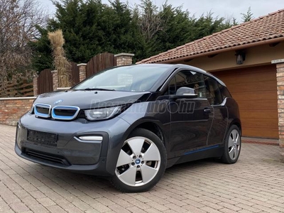 BMW I3 120Ah (Automata) LED-NAVI-KEYLESS-FŰTHETŐ-BŐR-KAMERA-PARK ASSIST-LIGHT-PACKET-E/H-RADAR-CCS!