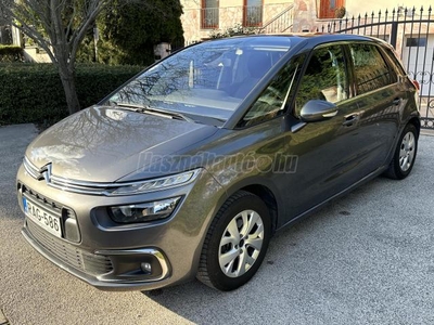 CITROEN C4 SPACETOURER 1.2 PureTech Live S&S E6.2 friss vezérműszíj csere. Téli-Nyári gumigarnítura. Digit klíma. NAVI