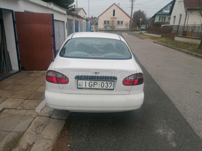 DAEWOO LANOS 1.5 SE