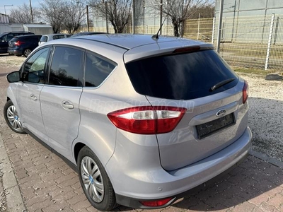 FORD C-MAX 1.6 VCT Titanium 143.000KM!!!Vezetett Szervízkönyv.Digitklíma.Ülésfűtés.Első-Hátsó Radar