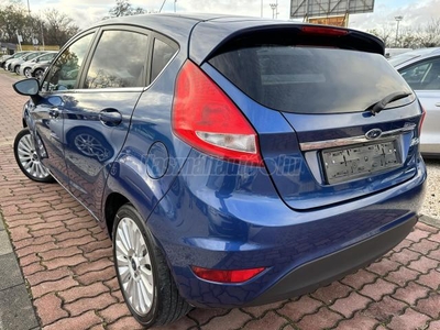 FORD FIESTA 1.4 Titanium Márkaszervíz Által Végig Vezetett Szervízkönyv!