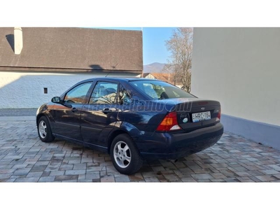 FORD FOCUS 1.4 Ambiente