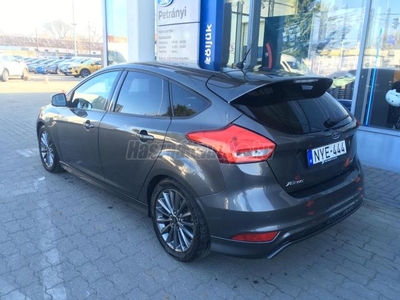 FORD FOCUS 1.5 EcoBoost ST-Line