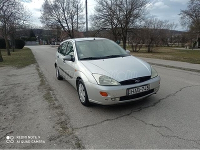 FORD FOCUS 1.6 Ghia