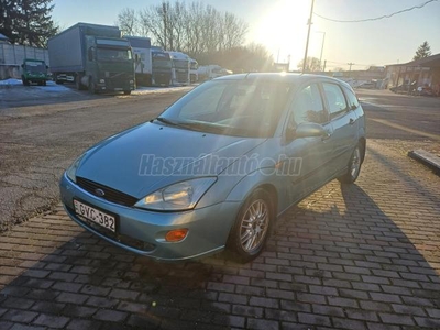 FORD FOCUS 1.6 Ghia