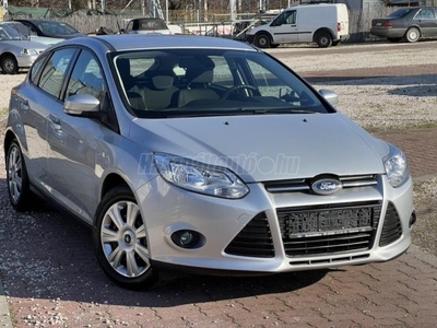 FORD FOCUS 1.6 Ti-VCT Champions Navi.Digit klíma.Tolató radar