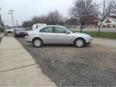 FORD MONDEO 1.8 Ghia 112000KM KLIMA