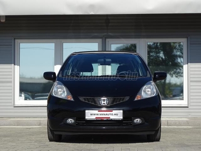 HONDA JAZZ 1.2 S KLÍMA-105eKM-VÉGIG VEZETETT SZERVÍZKÖNYV-ALUFELNI