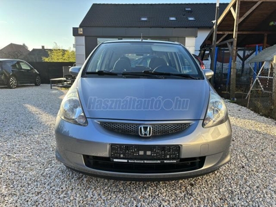 HONDA JAZZ 1.4 ES My. 2005 SZERVIZKÖNYV/2 KULCS/SZÉP ÁLLAPOT/HIBÁTLAN VÁLTÓ!!