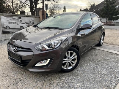 HYUNDAI I30 1.4i Comfort Tolatóradar! Ülésfűtés! 2 zónás digitklíma! 1 nap alatt elvihető!