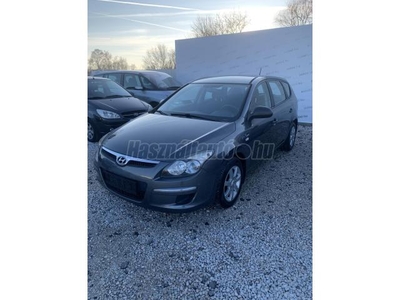 HYUNDAI I30 CW 1.4 DOHC Classic AC projektoros lámpa.tolatóradar.klíma.gyári fény.2 gyári kulcs. vezérlés cserélve