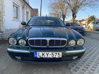 JAGUAR XJR 4.2 V8 S C (Automata)