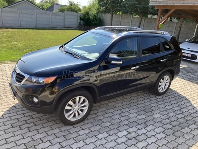 KIA SORENTO 2.2 CRDi LX 2WD 6-os manuális váltó