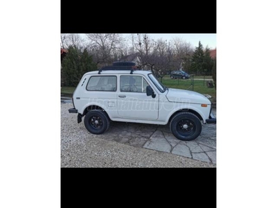 LADA NIVA 2121