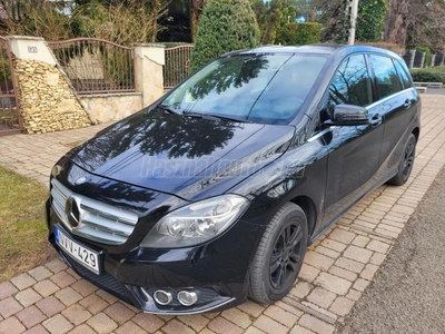 MERCEDES-BENZ B 180 CDI BlueEFFICIENCY (Automata) valós km -sérülésmentes