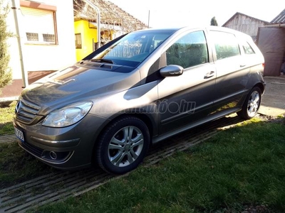 MERCEDES-BENZ B 180 CDI