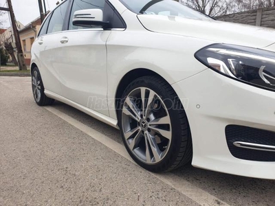 MERCEDES-BENZ B 180 d Urban 7G-DCT