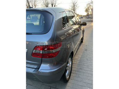 MERCEDES-BENZ B 200 2.0