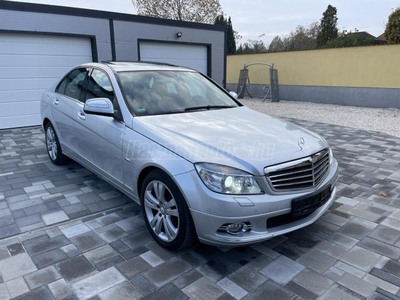 MERCEDES-BENZ C 180 Kompressor Avantgarde GYÖNYÖRŰ-XENON-NAVI-RADAR-TETŐ-Ü.FŰT-V.HOROG