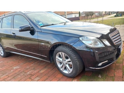 MERCEDES-BENZ E 220 CDI T BlueEFFICIENCY Elegance (Automata)